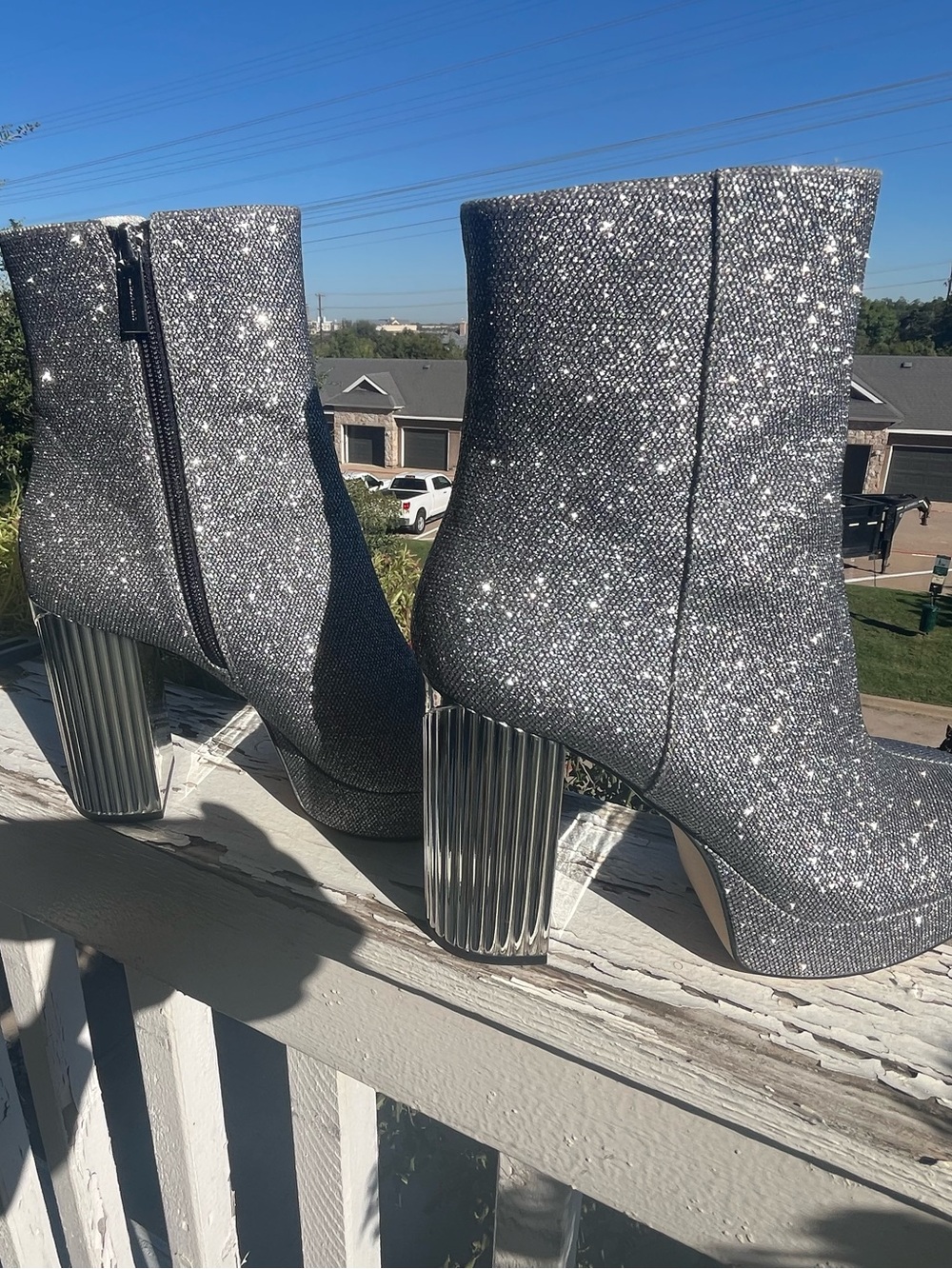 Size 9 MK fun shiny silver platform booties 80’s 90’s go-go costume or NYE party